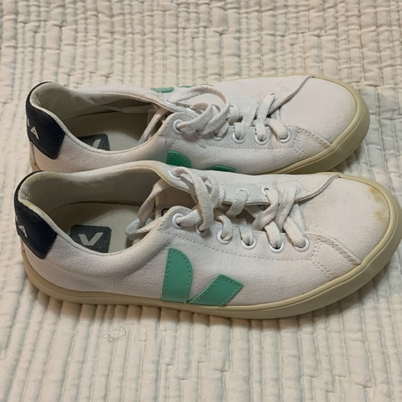 Anthropologie Veja Esplar SE White and Green Sneakers - Picture 4 of 16